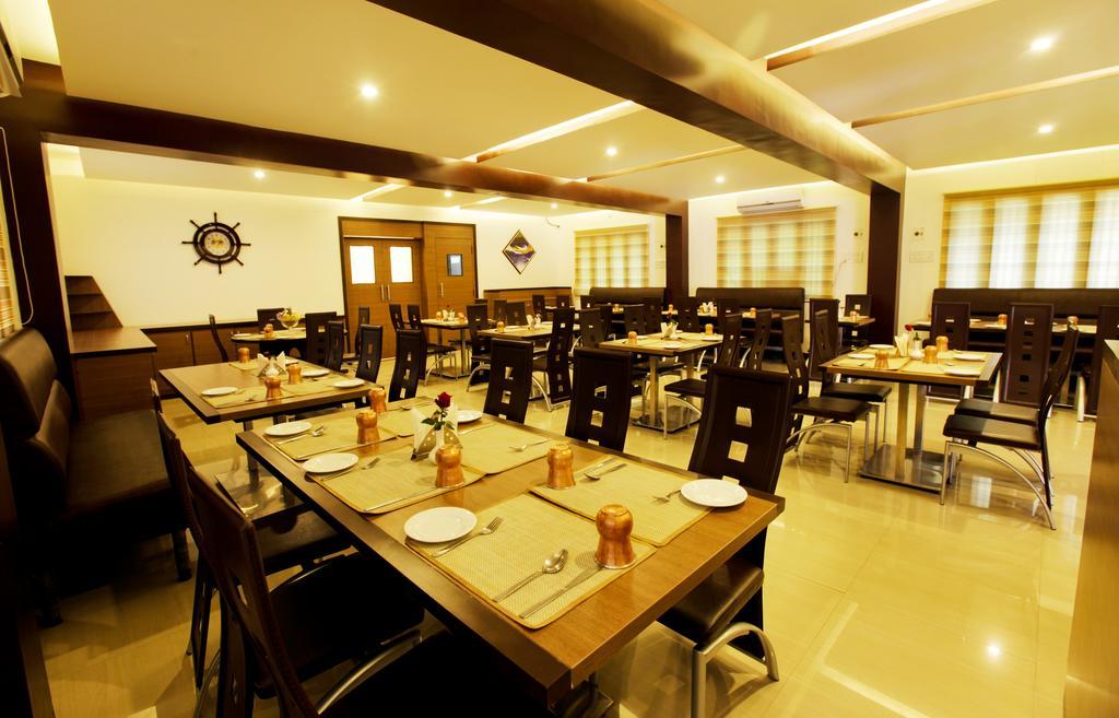 蒂鲁瓦纳马莱阿卡什酒店 Tiruvannāmalai 外观 照片